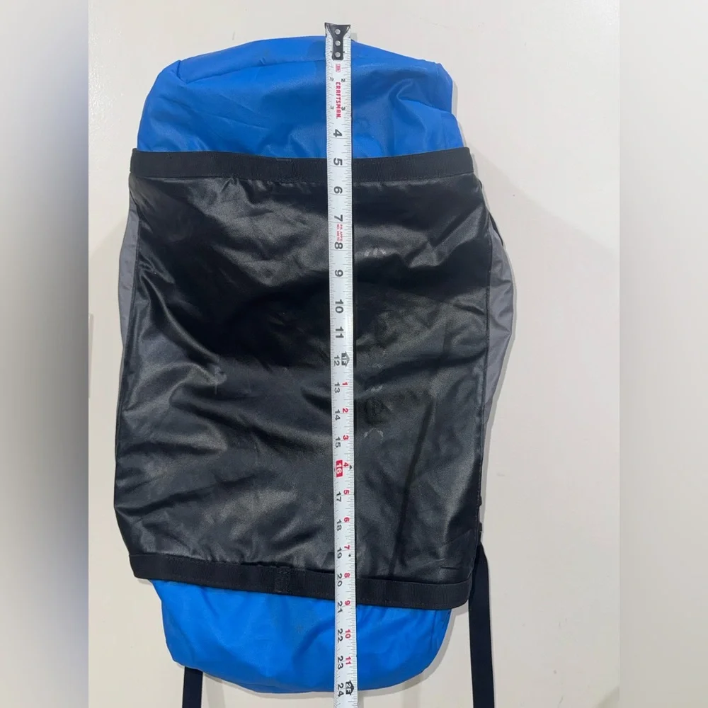 Sleek Black and Blue Men's Duffel Bag